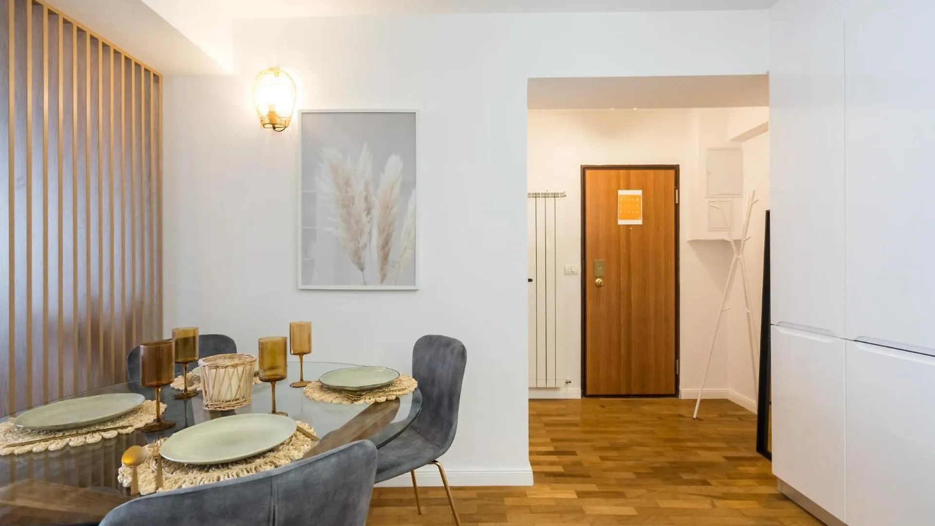 The Artist Center Apartment Bucharest