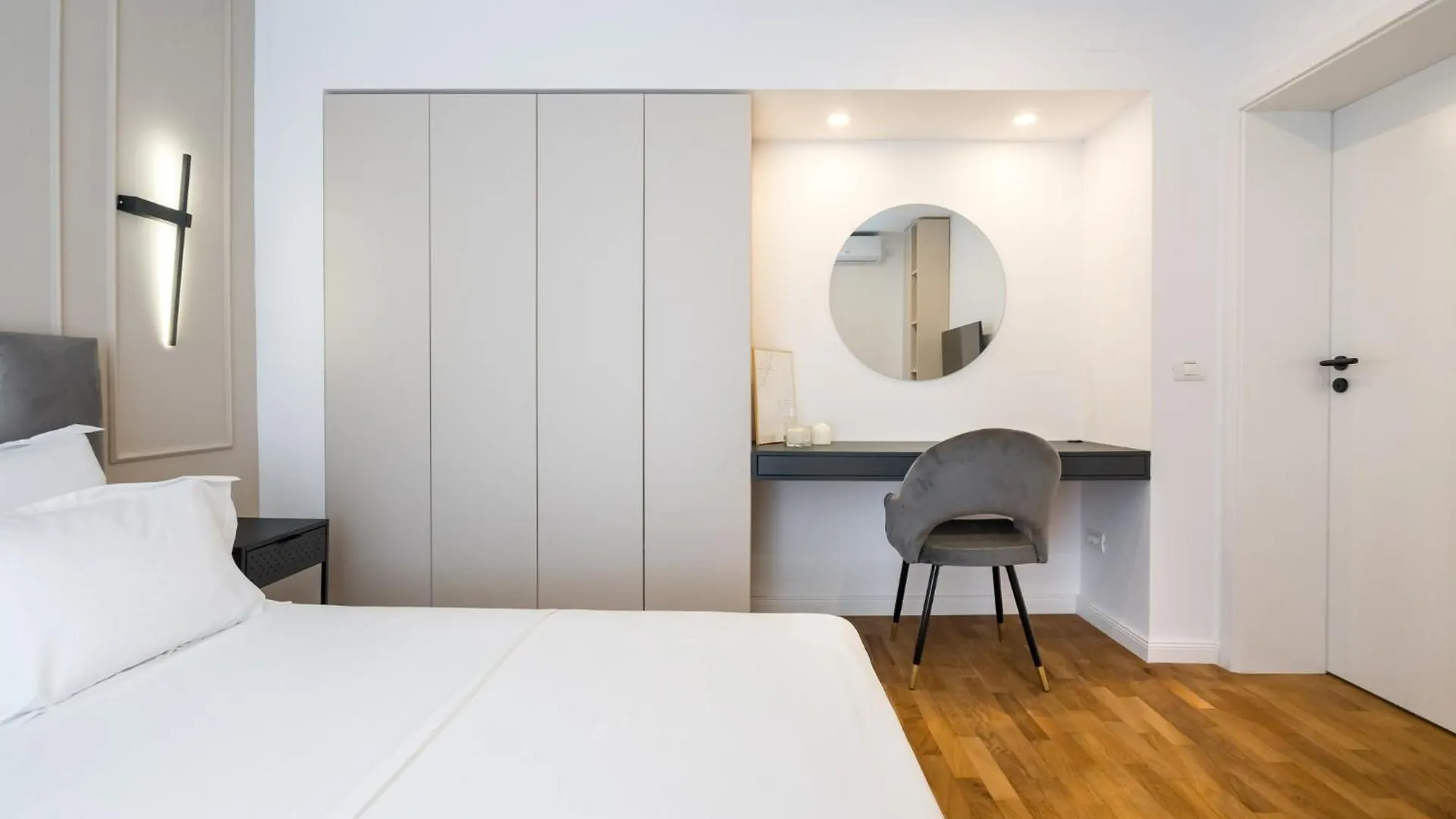 The Artist Center Apartment Bucharest 0*,