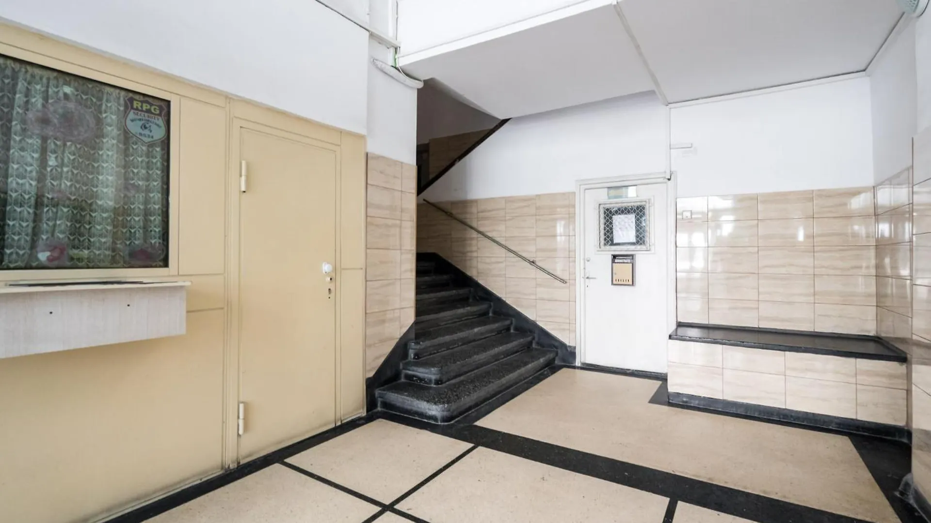 The Artist Center Apartment Bucharest